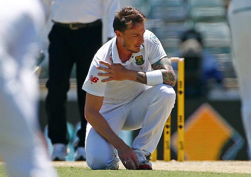 South Africa's Dale Steyn reacts after injuring himself against Australia in Perth. David Gray / Reuters / November 4, 2016