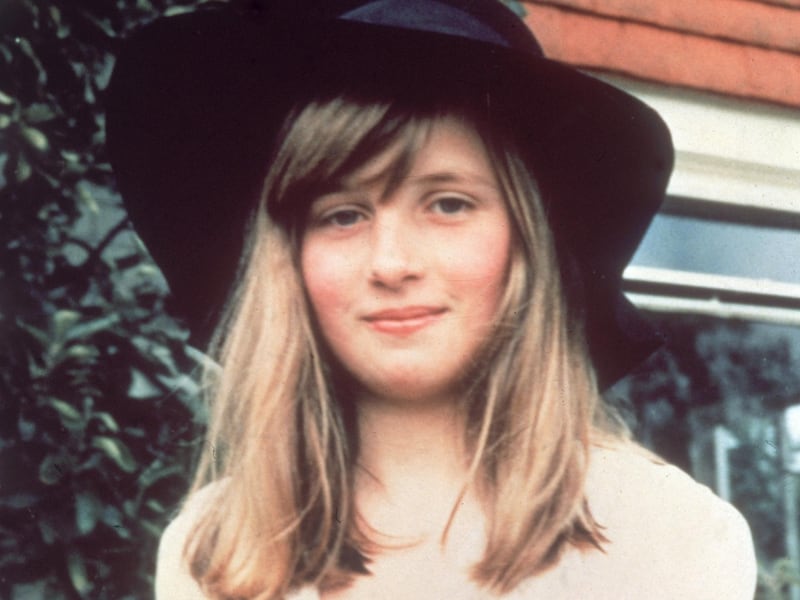 1971:  Lady Diana Spencer (1961 - 1997), later the wife of Prince Charles, during a summer holiday in Itchenor, West Sussex.  (Photo by Central Press/Getty Images)