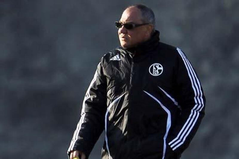 GELSENKIRCHEN, GERMANY - MARCH 08:  Head coach Felix Magath looks on during a FC Schalke 04 training session ahead of the UEFA Champions League Round of 16 second leg match against FC Valencia at Schalke training ground on March 8, 2011 in Gelsenkirchen, Germany.  (Photo by Lars Baron/Bongarts/Getty Images) *** Local Caption *** Felix Magath