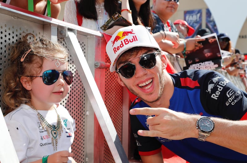 Pierre Gasly greets his fans during an exclusive autograph signing session at Yas Marina Circuit. Courtesy Yas Marina Circuit