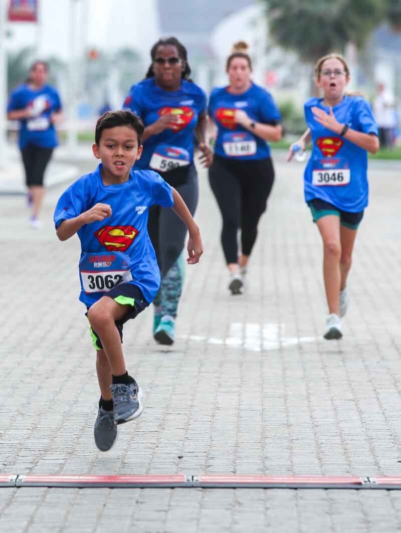 A young runner at the event 