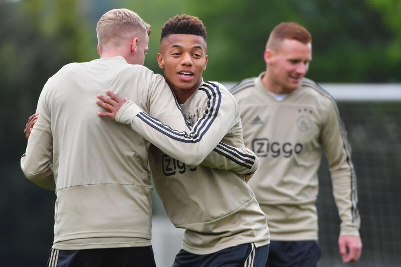 David Neres: The Brazilian signed a new, four-year contract with Ajax only in September amid rumours of interest from Manchester United, Arsenal and Borussia Dortmund. Even China’s big-spending Guangzhou Evergrande were mentioned. Most recently, Arsenal are said to have returned with an offer, while United and Everton reportedly remain in the race for his signature, too. Neres, 22, would represent an astute acquisition, having scored 12 times this campaign and created 15 more. Able to play anywhere across attacking midfield, he made his international debut for Brazil in March, setting up two goals in a 3-1 victory. The suggested £35m price tag, though, could be a little low.