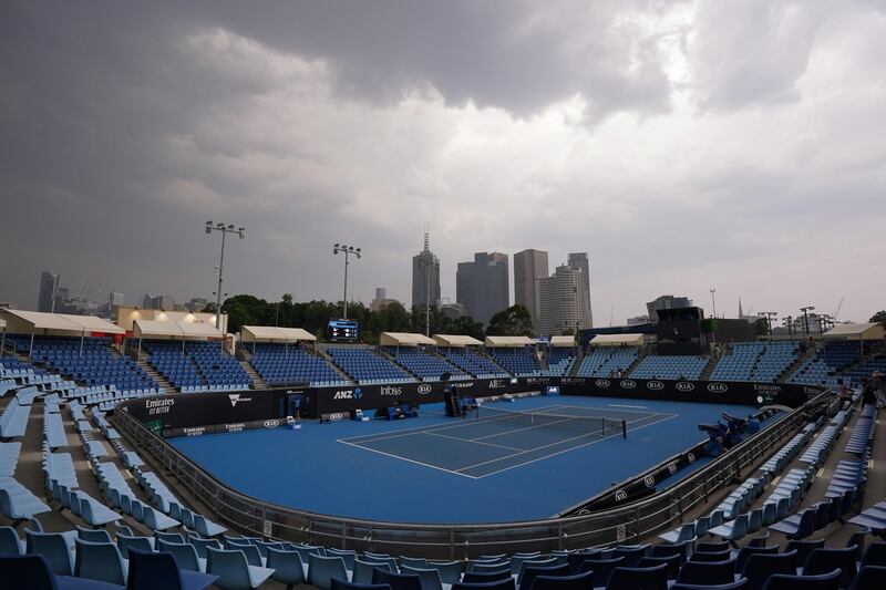 epa08129213 A general view as storm clouds form during an Australian Open practise session at Melbourne Park in Melbourne, Australia, 15 January 2020. The Australian Open will take place from 20 January to 02 February 2020.  EPA/MICHAEL DODGE EDITORIAL USE ONLY AUSTRALIA AND NEW ZEALAND OUT