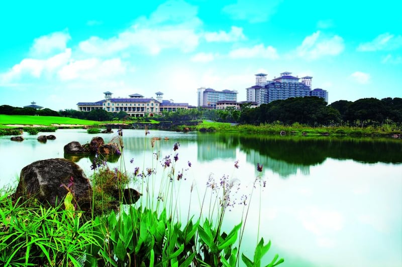 Unlike China’s northern industrial areas, Hainan enjoys blue skies year round and a relatively pollution-free environment. Courtesy Mission Hills