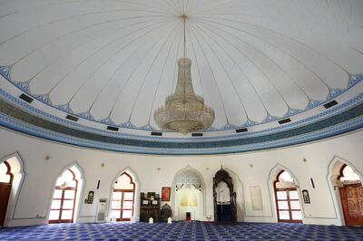 DUBAI , UNITED ARAB EMIRATES , April 13  – 2021 :- Inside view of the Omar Ali Bin Haider Mosque in Deira Dubai. ( Pawan Singh / The National ) For News/Online/Instagram. Story by Sarwat