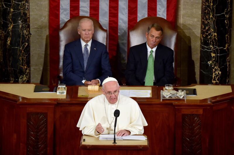 Pope Francis addresses the joint session of Congress on September 24, 2014 in Washington, DC. The Pope is the first leader of the Roman Catholic Church to address a joint meeting of Congress, including more than 500 lawmakers, Supreme Court justices and top administration officials including Vice President Joe Biden.    AFP PHOTO/VINCENZO PINTO (Photo by VINCENZO PINTO / AFP)