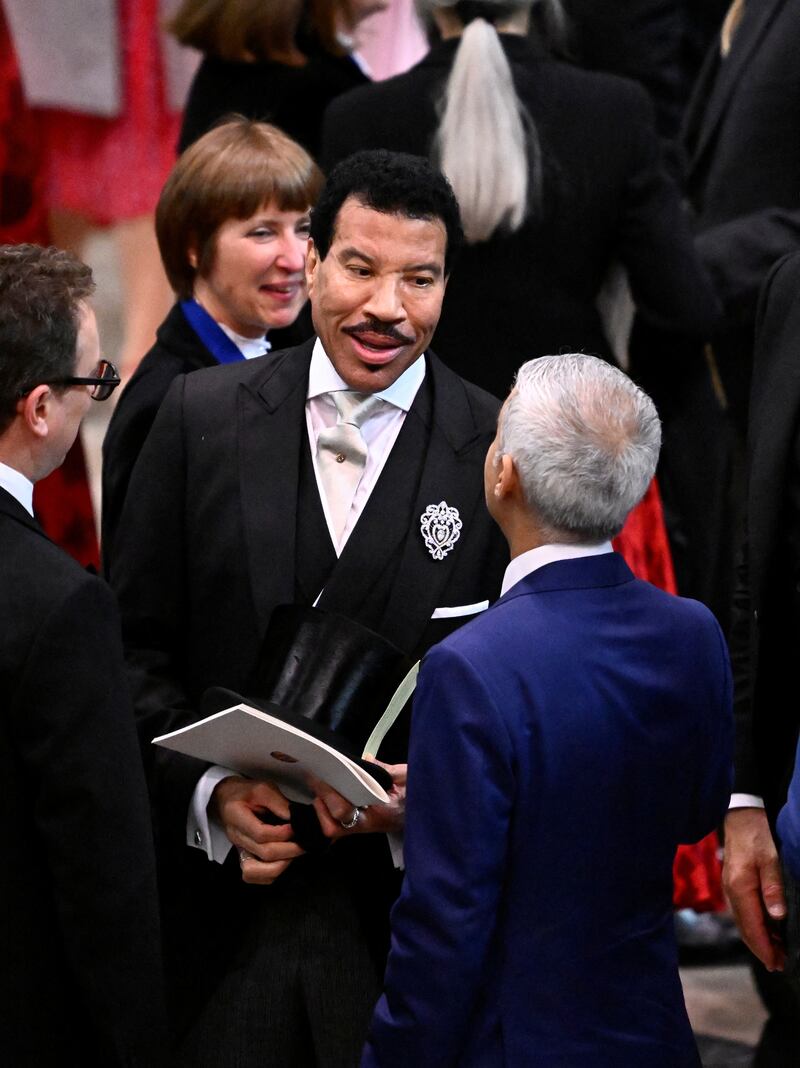 American singer Lionel Richie speaks with the Mayor of London Sadiq Khan. Reuters