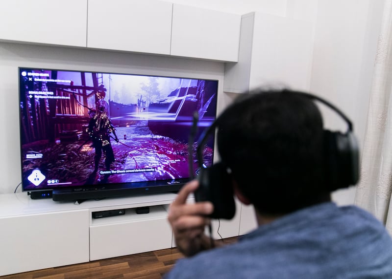 DUBAI, UNITED ARAB EMIRATES. 16 DECEMBER 2020. 
Gamer Safi Zahid at his home.
(Photo: Reem Mohammed/The National)

Reporter:
Section:
