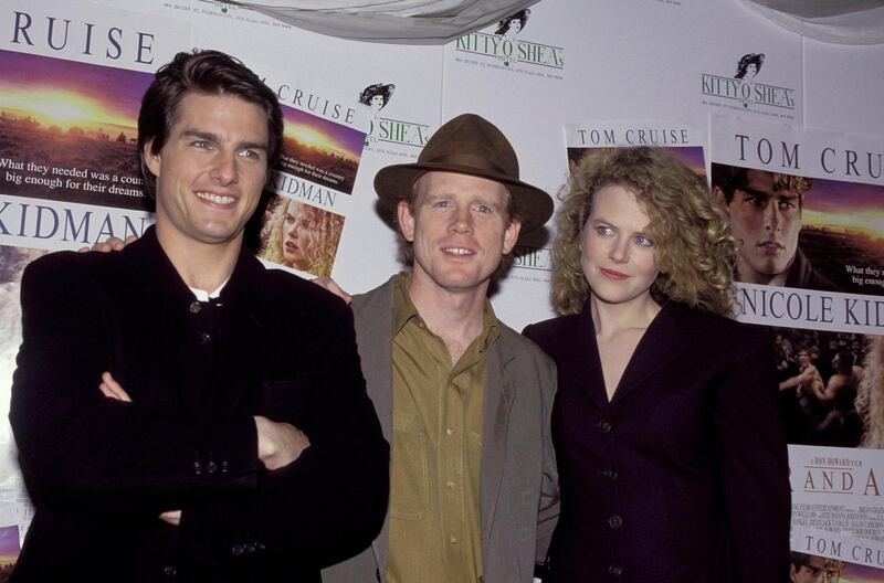 SYDNEY - JANUARY 01:  ACTORS NICOLE KIDMAN AND TOM CRUISE WITH DIRECTOR RON HOWARD AT MEDIA CALL FOR 'FAR AND AWAY' IN SYDNEY. THE MOVIE IS DIRECTED BY RON HOWARD, STARRING BOTH NICOLE KIDMAN AND TOM CRUISE. (Photo by Patrick Riviere/Getty Images).