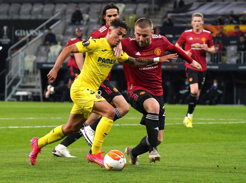 Luke Shaw 7 Superb when dispossessing Pino after 16 minutes and shot across goal after 19. Kept pushing forward and smashed a shot/cross to Cavani on 71. Stopped first Villarreal attack in extra time. Took the seventh penalty. It crept in. EPA