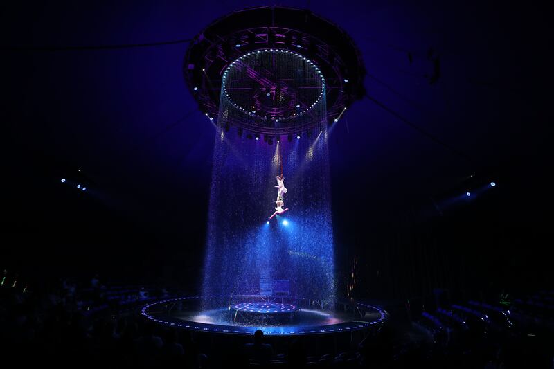 About 35,000 gallons of water are used in the Fontana fountains.