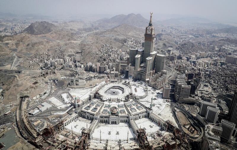epaselect epa06178940 An aerial view of the holy Kaaba and the Grand Mosque compound during the Hajj pilgrimage in Mecca, Saudi Arabia, 02 September 2017. Around 2.6 million muslim are expected to attend this year's Hajj pilgrimage, which is highlighted by the Day of Arafah, one day prior to Eid al-Adha. Eid al-Adha is the holiest of the two Muslims holidays celebrated each year, it marks the yearly Muslim pilgrimage (Hajj) to visit Mecca, the holiest place in Islam. Muslims slaughter a sacrificial animal and split the meat into three parts, one for the family, one for friends and relatives, and one for the poor and needy.  EPA/MAST IRHAM