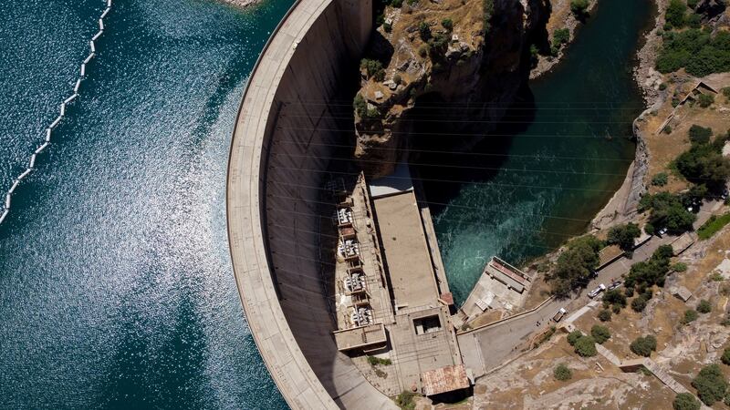 A general view of Dukan dam in Dukan in the western city of Sulaimaniyah, Iraq June 14, 2021.  Picture taken June 14, 2021.  Picture taken with a drone.  REUTERS / Thaier Al-Sudani