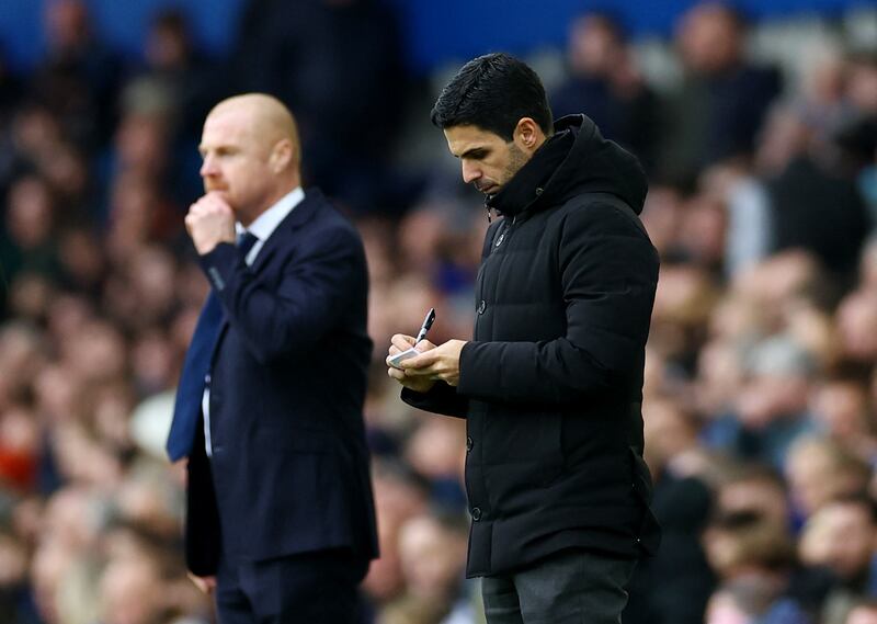 Everton manager Sean Dyche and Arsenal manager Mikel Arteta on the sideline. Reuters