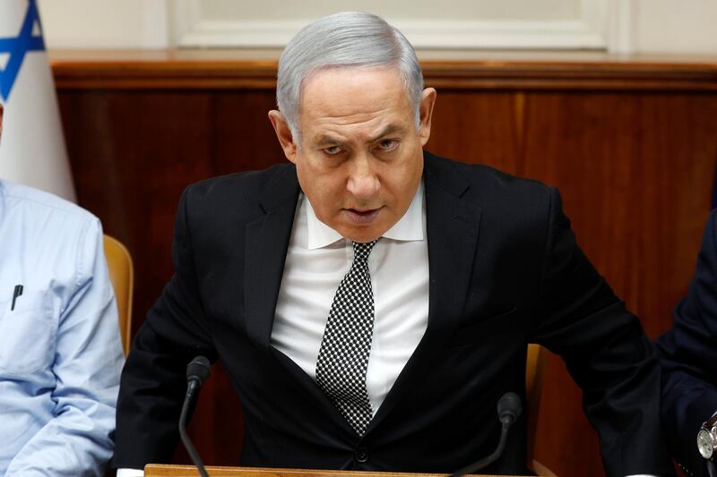 epa06563827 Israeli Prime Minister Benjamin Netanyahu chairs the weekly cabinet meeting at his Jerusalem office, 25 February 2018.  EPA/GALI TIBBON / POOL