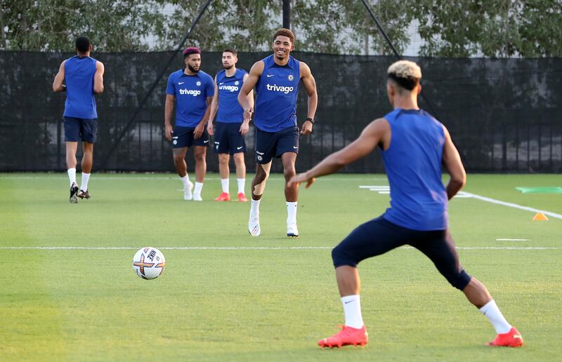 Chelsea players train in Abu Dhabi.