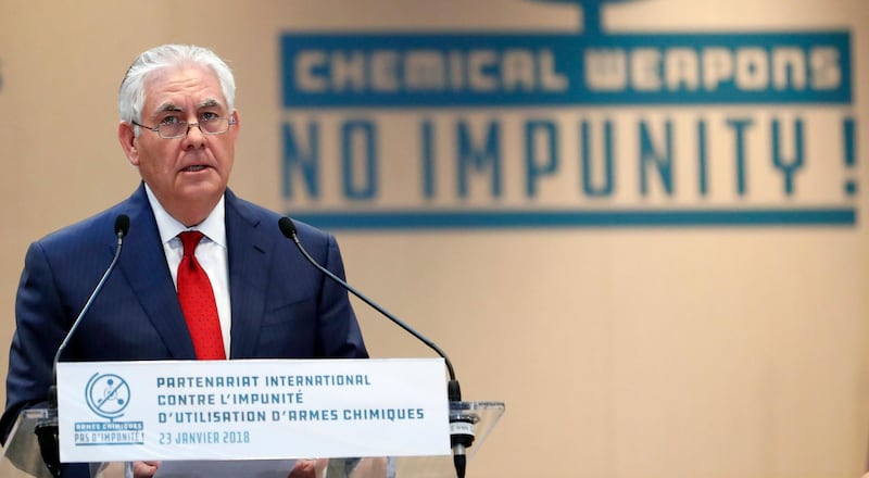 epa06468361 US Secretary of State Rex Tillerson delivers a speech during a meeting on the International Partnership against Impunity for the Use of Chemical Weapons, in Paris, France, 23 January 2018.  EPA/IAN LANGSDON