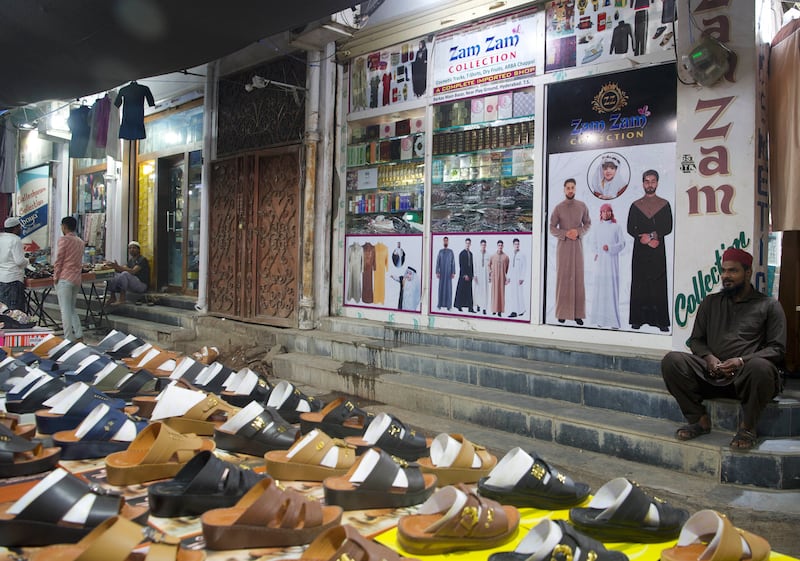 Shops selling traditional Arabic slippers for men