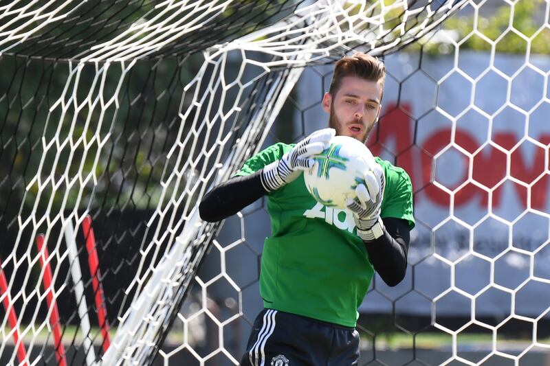 Manchester United goalkeep David de Gea attends an Open Training Session at the University of California (UCLA), July 14, 2017 in Los Angeles, California. / AFP PHOTO / Robyn Beck