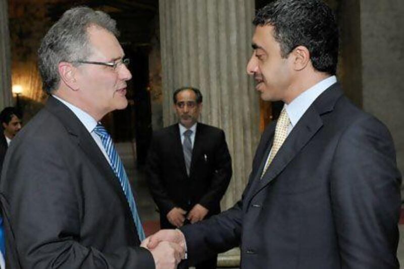 Sheikh Abdullah bin Zayed, the Foreign Minister, yesterday greets Edgar Meyer, the president of Austria's federal council. They discussed issues of parliamentary, economic and investment cooperation. Wam