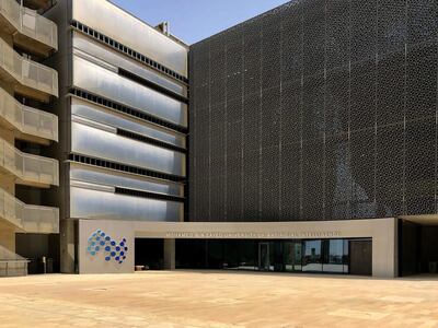 Mohamed bin Zayed University of Artificial Intelligence (MBZUAI) Campus n Masdar City, Abu Dhabi, United Arab Emirates. Wam