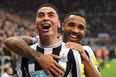 NEWCASTLE UPON TYNE, ENGLAND - OCTOBER 29: Goalscorer Miguel Almiron celebrates after scoring the fourth Newcastle goal with Callum Wilson (r) during the Premier League match between Newcastle United and Aston Villa at St. James Park on October 29, 2022 in Newcastle upon Tyne, England. (Photo by Stu Forster / Getty Images)
