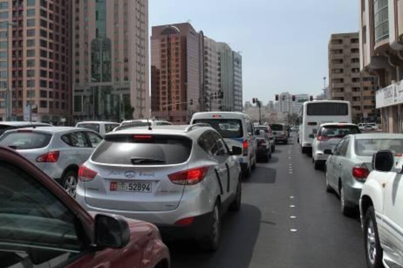 ABU DHABI, UNITED ARAB EMIRATES -  August 3, 2011 -  Ramadan traffic along Muroor Road on Wednesday, August 3, 2011, in Abu Dhabi.   ( DELORES JOHNSON / The National )