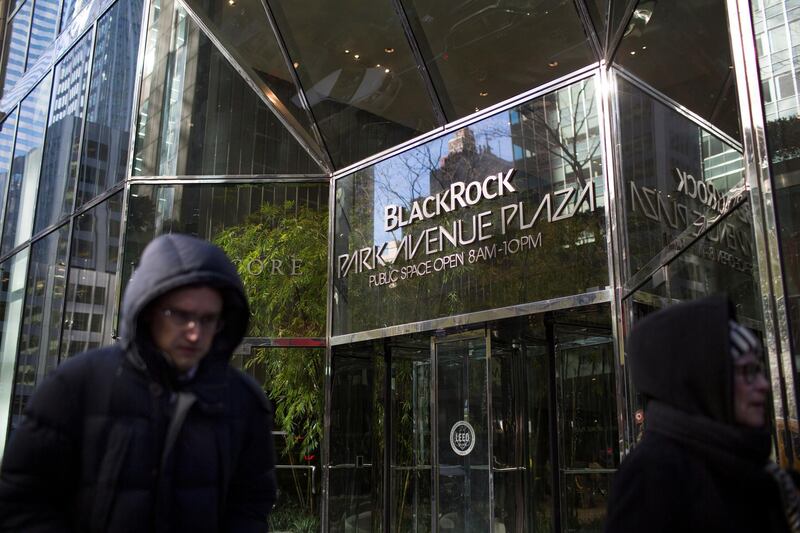Pedestrians pass in front of BlackRock Inc. Park Avenue Plaza in New York, U.S., on Friday, Jan. 11, 2019. BlackRock Inc. is scheduled to release earnings figures on January 16. Photographer: Gabriella Angotti-Jones/Bloomberg