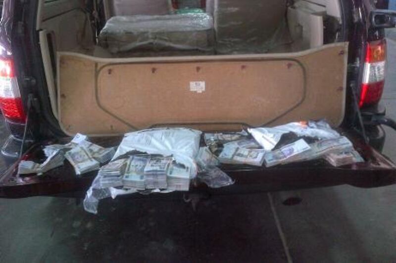 Abu Dhabi Customs Foils Attempt to Smuggle more than 13 Million Saudi Riyals through Al Ghuwaifat Border.

Courtesy Abu Dhabi Customs
