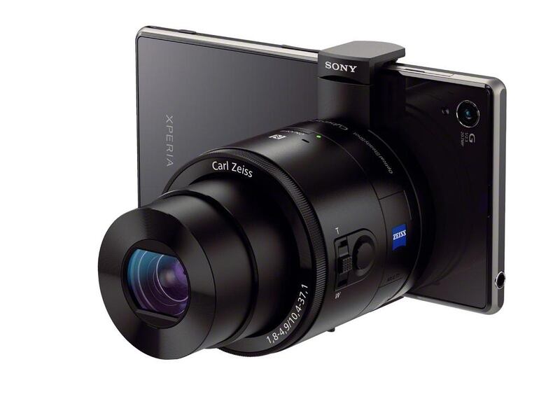 The Cyber-shot QX100 lens with Xperia-Z1 phone. Courtesy Sony
