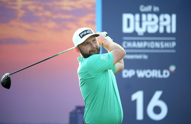 DUBAI, UNITED ARAB EMIRATES - DECEMBER 03: Andy Sullivan of England tees off on the 16th hole during Day Two of the Golf in Dubai Championship at Jumeirah Golf Estates on December 03, 2020 in Dubai, United Arab Emirates. (Photo by Ross Kinnaird/Getty Images)