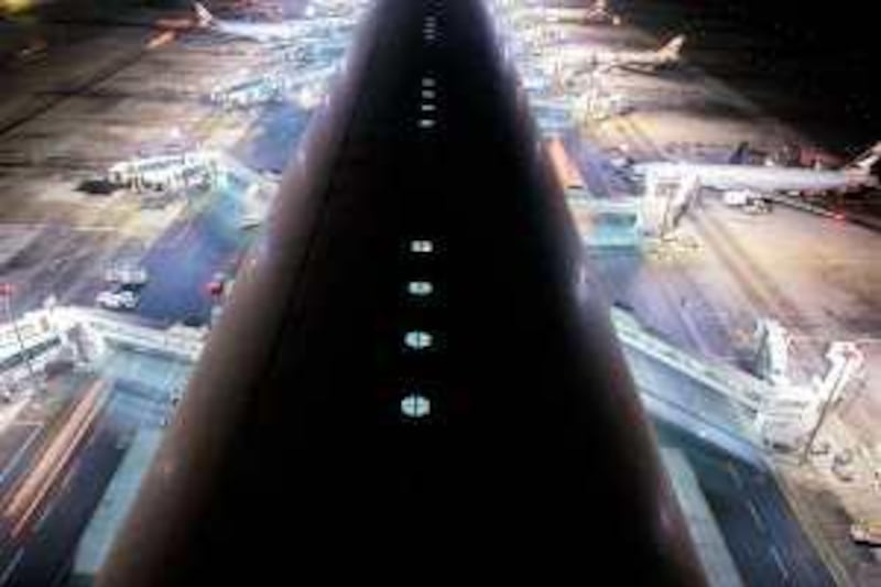 Traffic at Dubai International Airport crosses 18.4m in 2008 first half
 *** Local Caption ***  WAM36 20-07-08.jpg