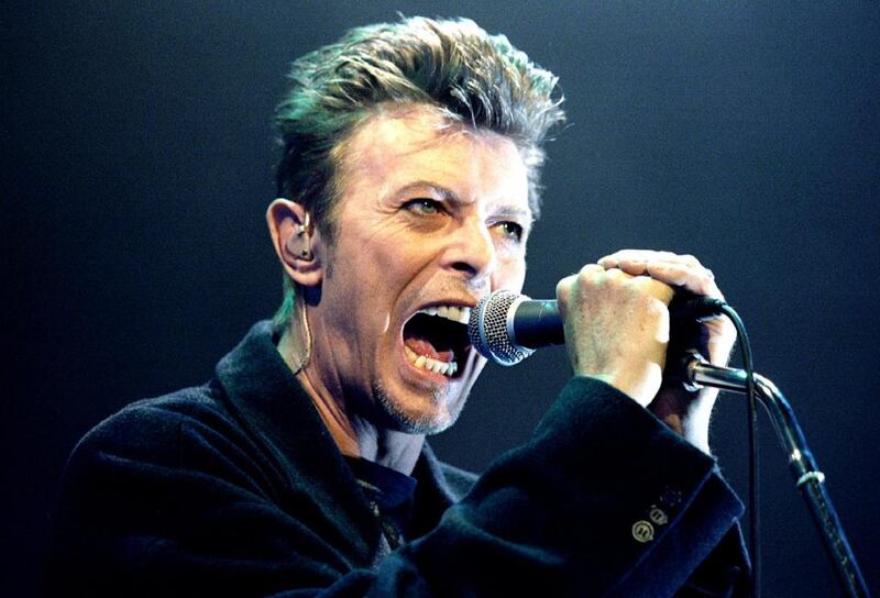 David Bowie performs during a concert in Vienna, Austria in this February 4, 1996 file photo. Leonhard Foeger / Reuters