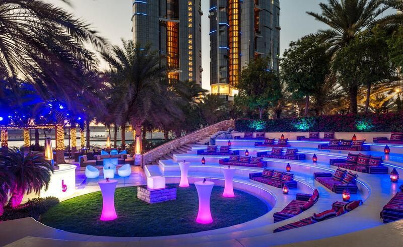 Amphitheatre-style seating at B Lounge. Courtesy Sheraton Abu Dhabi Hotel & Resort