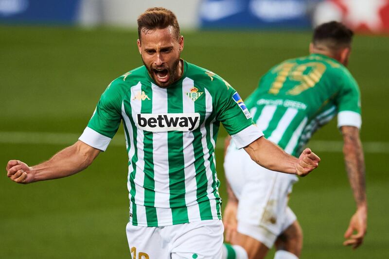 Betis' midfielder Sergio Canales after scoring against Barcelona. EPA