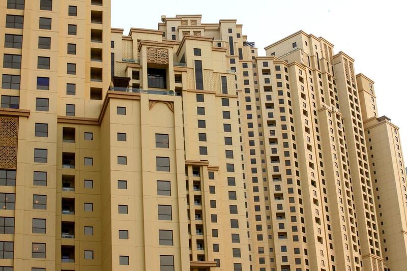 JUMEIRAH BEACH RESIDENCE APARTMENTS: Q4 2015-Q1 2016 down 3%. Q1 2015-Q1 2016 down 6%. Studio: Dh80,000 and Dh90,000. 1BR - between Dh90,000 and Dh125,000. 2BR - between Dh115,000 and Dh180,000. 3BR - between Dh160,000 and Dh210,000. Antonie Robertson / The National