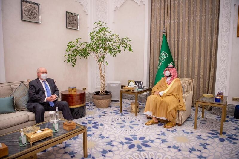 Saudi Crown Prince Mohammed bin Salman meets with U.S. Special Envoy for Yemen Tim Lenderking in Riyadh, Saudi Arabia April 30, 2021. Saudi Press Agency/Handout via REUTERS ATTENTION EDITORS - THIS PICTURE WAS PROVIDED BY A THIRD PARTY.