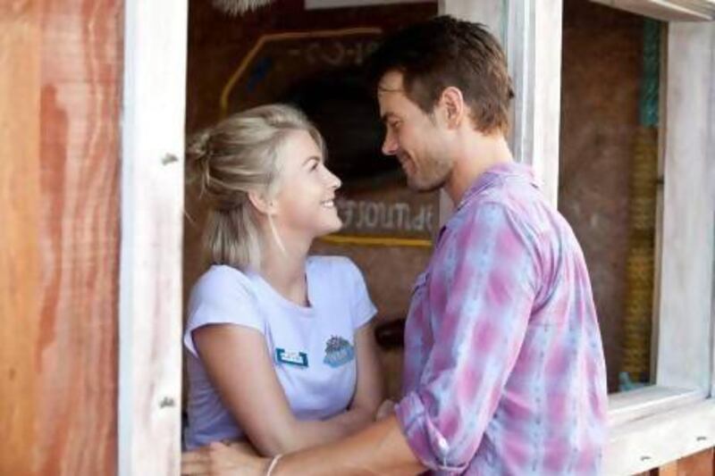 Julianne Hough and Josh Duhamel in Safe Haven. Courtesy Relativity Media