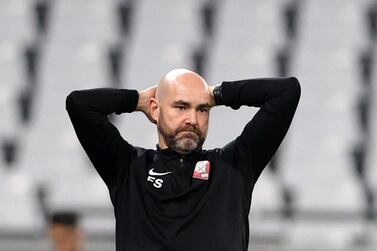 Soccer Football - International Friendly - Qatar v Slovenia - Education City Stadium, Al Rayyan, Qatar - March 29, 2022 Qatar coach Felix Sanchez Bas reacts REUTERS / Ibraheem Al Omari