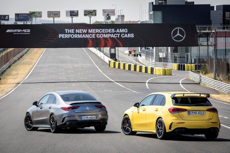 Mercedes-AMG A 45 S 4MATIC+, Sonnengelb, Leder - Nappa AMG schwarz mit gelben Kontrastziernähten // Mercedes-AMG A 45 S 4MATIC+, sun yellow, Leather – black, with yellow topstitching 
Kraftstoffverbrauch kombiniert: 8,4-8,3 l/100 km; CO2-Emissionen kombiniert: 192-189 g/km // Fuel consumption combined: 8.4-8.3 l/100 km; Combined CO2 emissions: 192-189 g/km // Mercedes-AMG CLA 45 S 4MATIC+, designo mountain grau magno, Leder - Nappa AMG schwarz mit gelben Kontrastziernähten // Mercedes-AMG CLA 45 S 4MATIC+, designo mountain gray magno, Leather – black, with yellow topstitching
Kraftstoffverbrauch kombiniert: 8,3-8,1 l/100 km; CO2-Emissionen kombiniert: 189-186 g/km // Fuel consumption combined: 8.3-8.1 l/100 km; Combined CO2 emissions: 189-186 g/km

