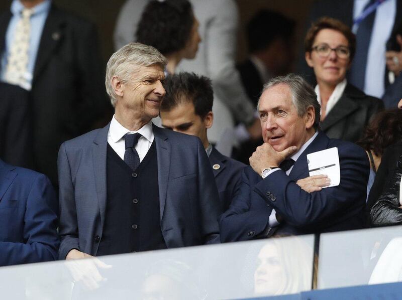 Gerard Houllier alongside then Arsenal manager Arsene Wenger. Reuters