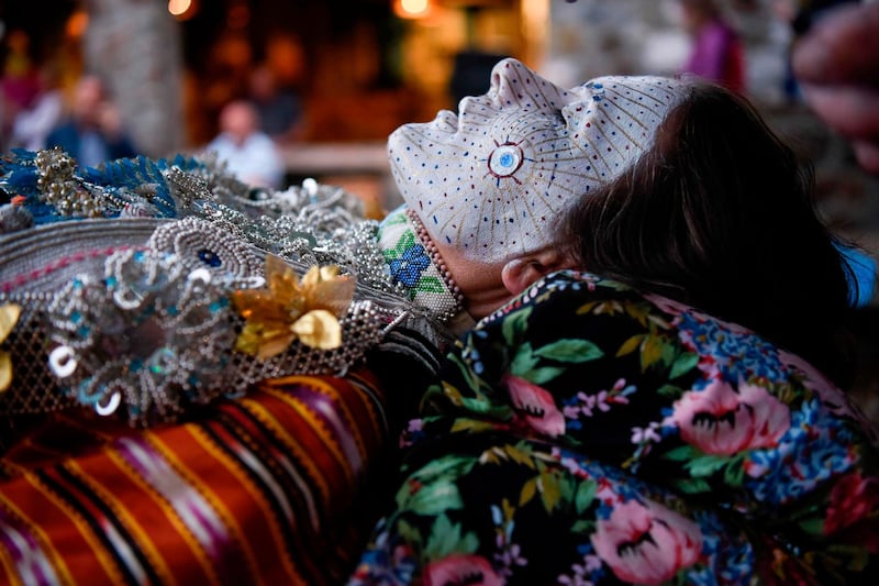 Today, this tradition is at the verge of extinction as only a 70 year-old Lady Aziza continues preparing young brides according to the tradition. AFP