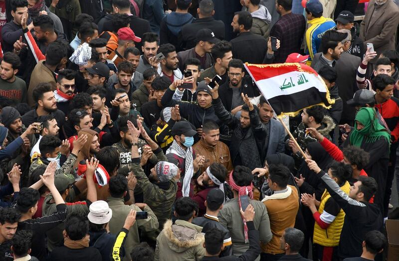 Anti-government demonstrators protest in the southern Iraqi city of Nasiriyah, on January 10, 2020.  / AFP / -
