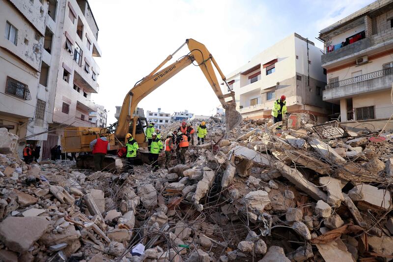 Rescuers sift through rubble in Jableh