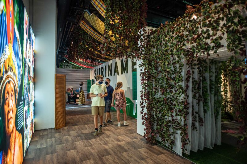 Visitors in the Suriname Pavilion.  Omar Marques / Expo 2020 Dubai