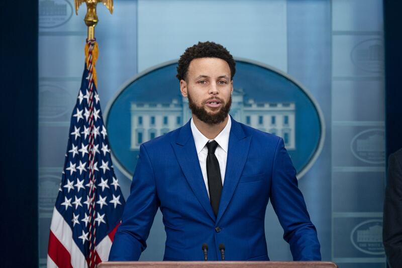 Curry, of the NBA's Golden State Warriors, speaks during a news conference at the White House. Bloomberg 