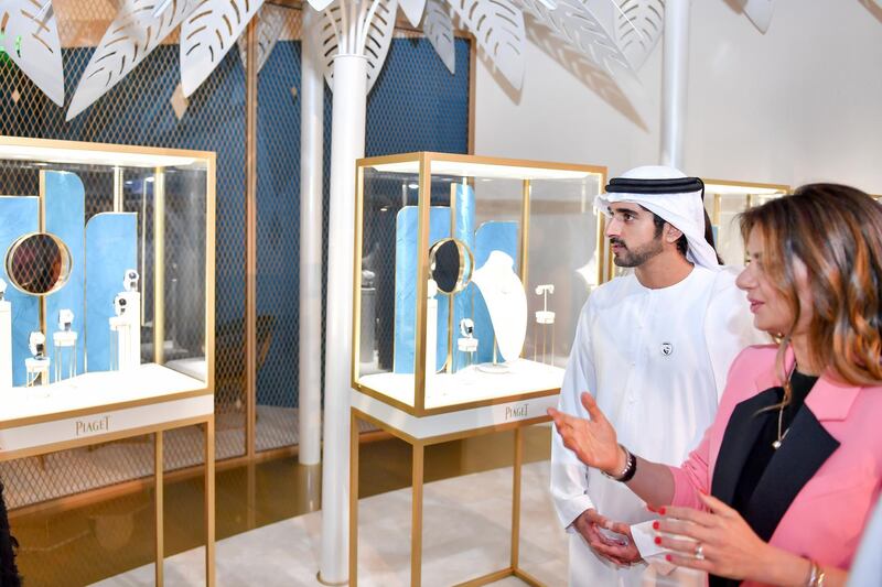 DUBAI, 19th March, 2019 (WAM) -- H.H. Sheikh Hamdan bin Mohammed bin Rashid Al Maktoum, Crown Prince of Dubai and Chairman of Dubai Executive Council, visited today the 'Art Dubai' exhibition, currently held in Madinat Jumeirah. Wam