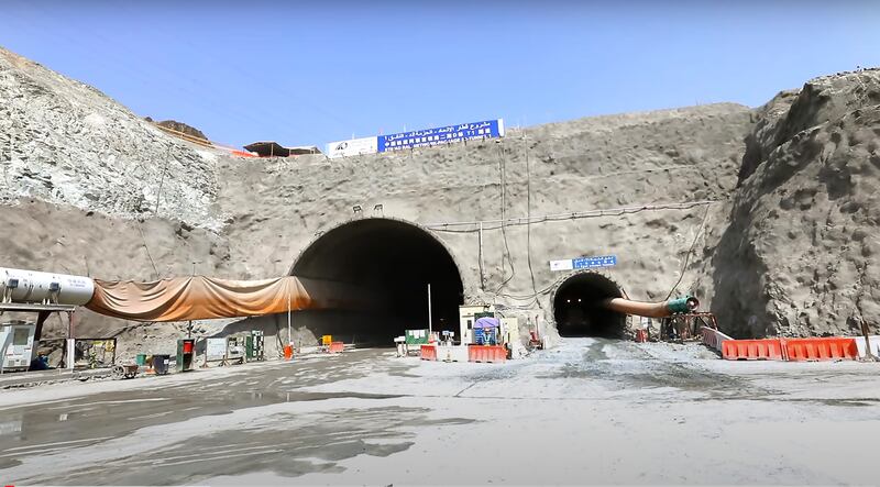 The 1.8 kilometres of tunnelling work was done by China Civil Engineering Construction Corporation.