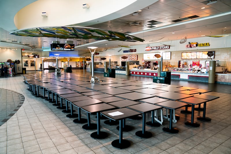 The food court at Lakeforest Mall