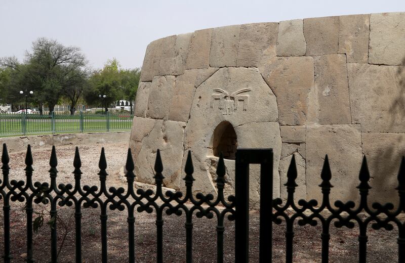 Another view of the Great Tomb.